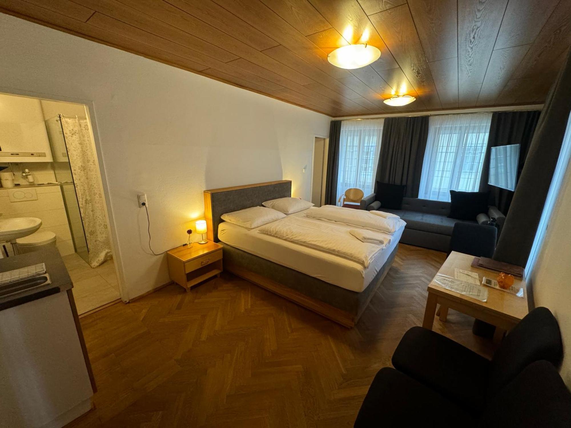 Guesthouse Mozart - Apartment House Зальцбург Экстерьер фото